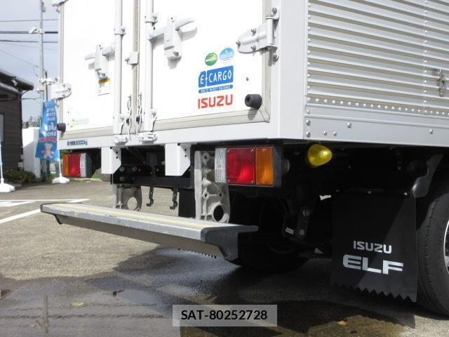 Isuzu ELF TRUCK 2018-09 8870918-19