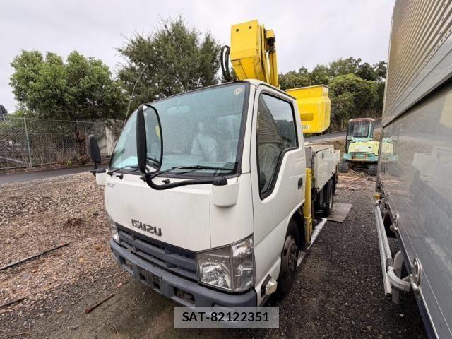 Isuzu ELF TRUCK 2014-08 8870933-3