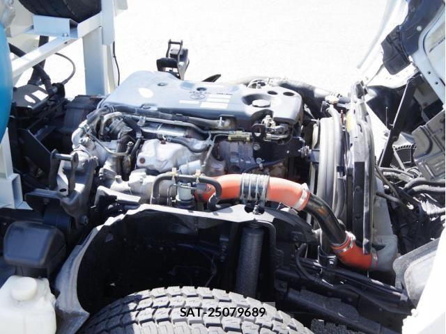 Isuzu ELF TRUCK 2013-04 8883556-21