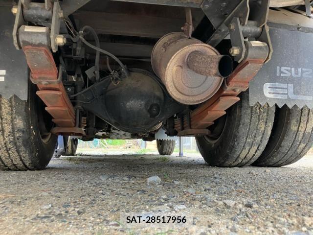Isuzu ELF TRUCK 2006-03 8883574-13