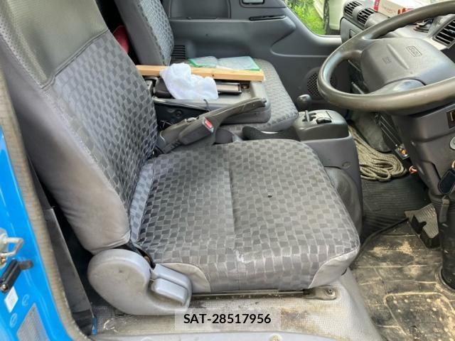 Isuzu ELF TRUCK 2006-03 8883574-16