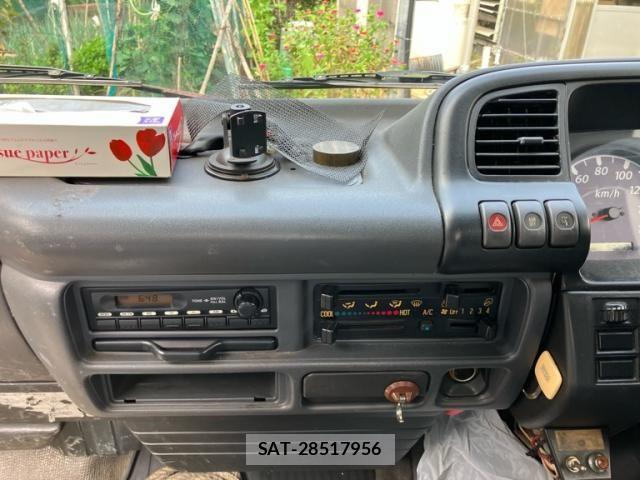 Isuzu ELF TRUCK 2006-03 8883574-17