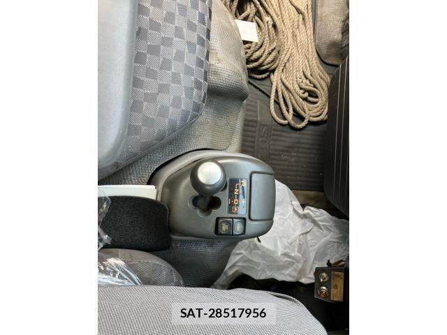 Isuzu ELF TRUCK 2006-03 8883574-19