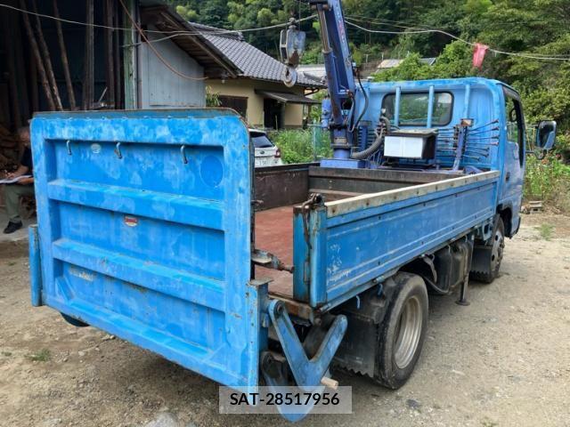 Isuzu ELF TRUCK 2006-03 8883574-2