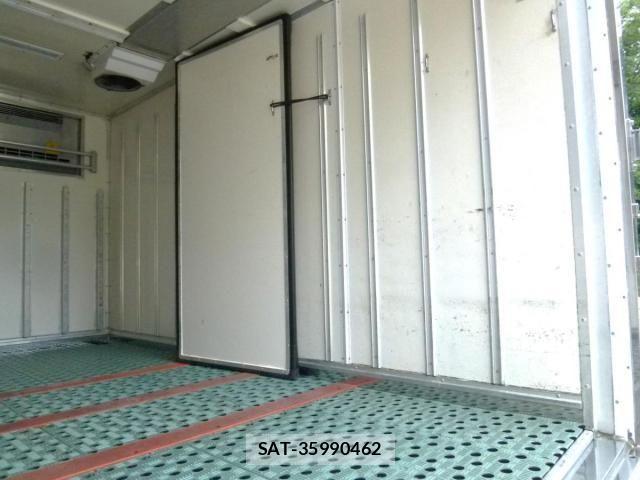 Isuzu ELF TRUCK 2021-06 8883555-13