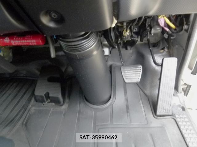 Isuzu ELF TRUCK 2021-06 8883555-28
