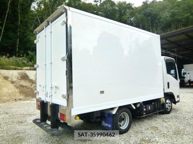 Isuzu ELF TRUCK 2021-06 8883555-3