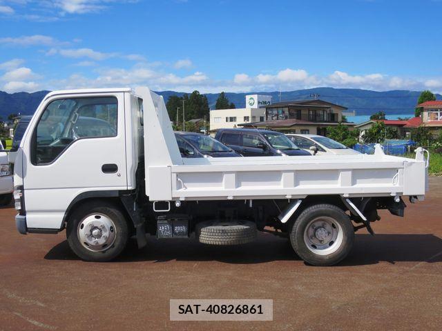 Isuzu ELF TRUCK 2005-01 8883570-9