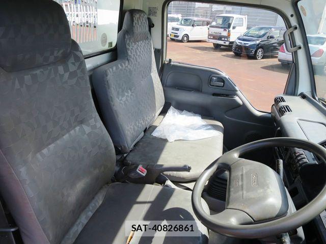 Isuzu ELF TRUCK 2005-01 8883570-11