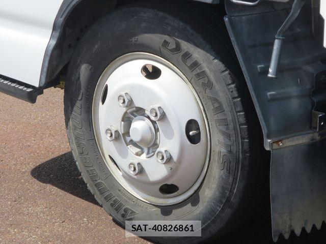 Isuzu ELF TRUCK 2005-01 8883570-23