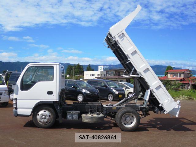 Isuzu ELF TRUCK 2005-01 8883570-4
