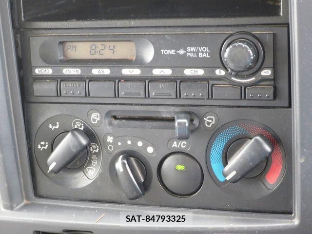Isuzu ELF TRUCK 2010-12 8883558-16