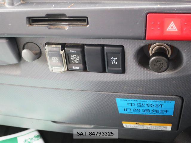 Isuzu ELF TRUCK 2010-12 8883558-17