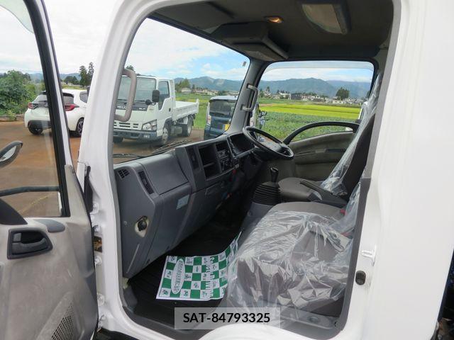 Isuzu ELF TRUCK 2010-12 8883558-5