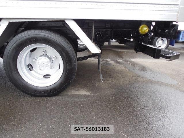 Isuzu ELF TRUCK 2016-06 8883573-13