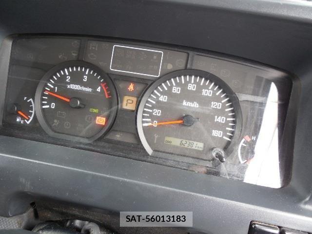 Isuzu ELF TRUCK 2016-06 8883573-18