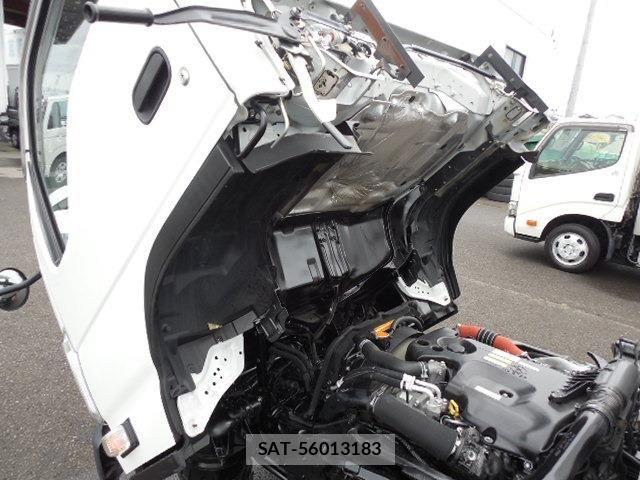 Isuzu ELF TRUCK 2016-06 8883573-27