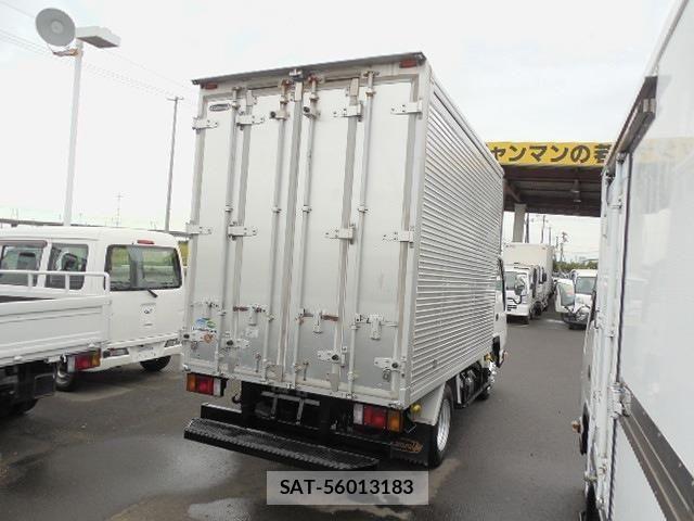 Isuzu ELF TRUCK 2016-06 8883573-3
