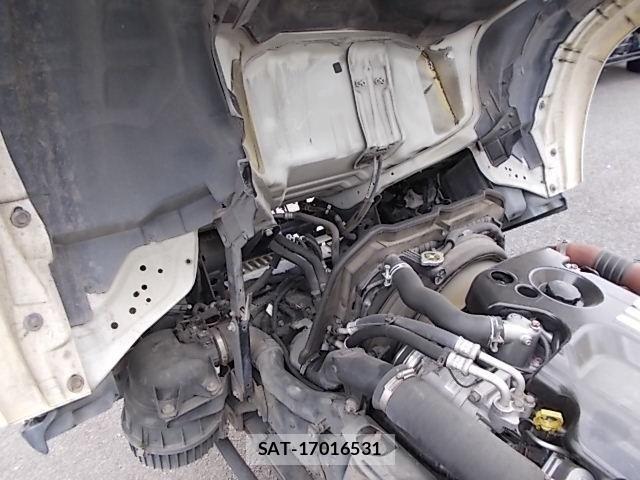 Isuzu ELF TRUCK 2015-05 8883572-11