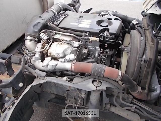 Isuzu ELF TRUCK 2015-05 8883572-15