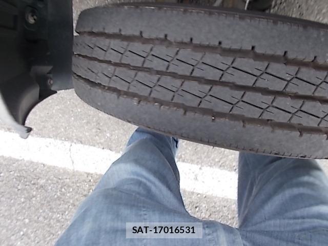 Isuzu ELF TRUCK 2015-05 8883572-16
