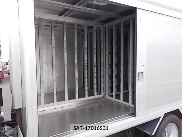 Isuzu ELF TRUCK 2015-05 8883572-19