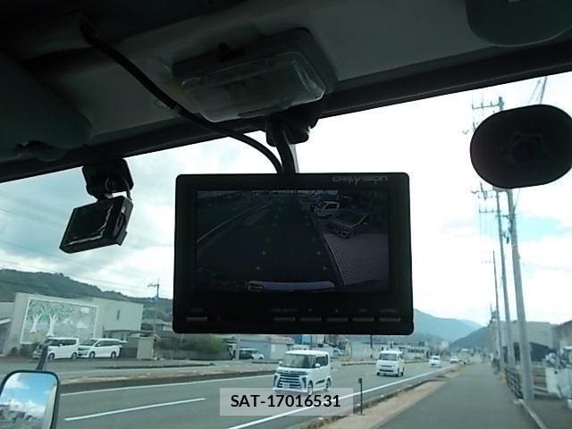 Isuzu ELF TRUCK 2015-05 8883572-3
