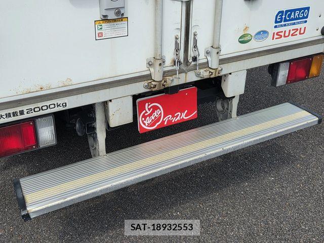 Isuzu ELF TRUCK 2018-09 8883569-15