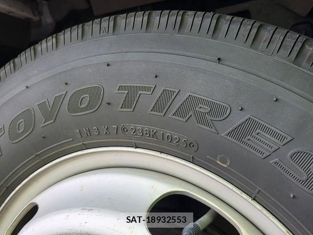 Isuzu ELF TRUCK 2018-09 8883569-19