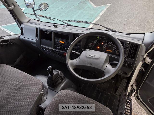 Isuzu ELF TRUCK 2018-09 8883569-25