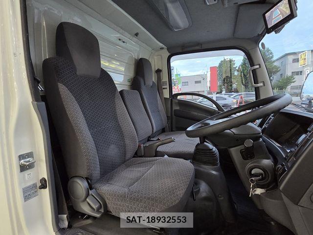 Isuzu ELF TRUCK 2018-09 8883569-28
