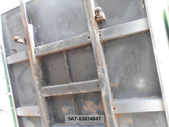 Isuzu ELF TRUCK 2011-09 8883568-9