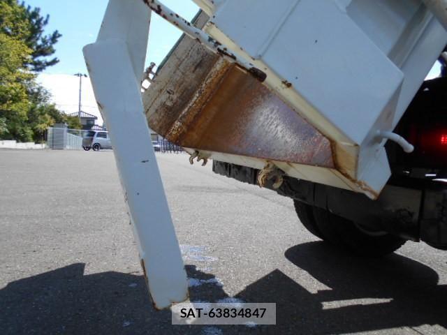 Isuzu ELF TRUCK 2011-09 8883568-12