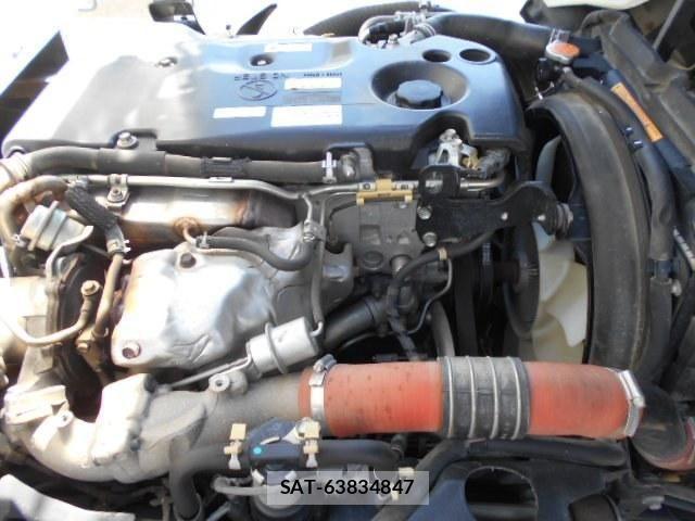 Isuzu ELF TRUCK 2011-09 8883568-19