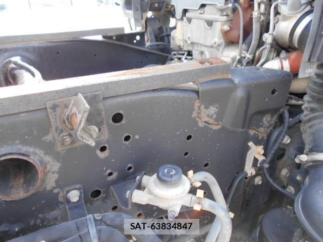 Isuzu ELF TRUCK 2011-09 8883568-21