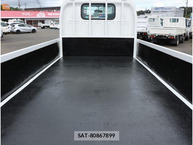 Isuzu ELF TRUCK 2017-08 8883561-10