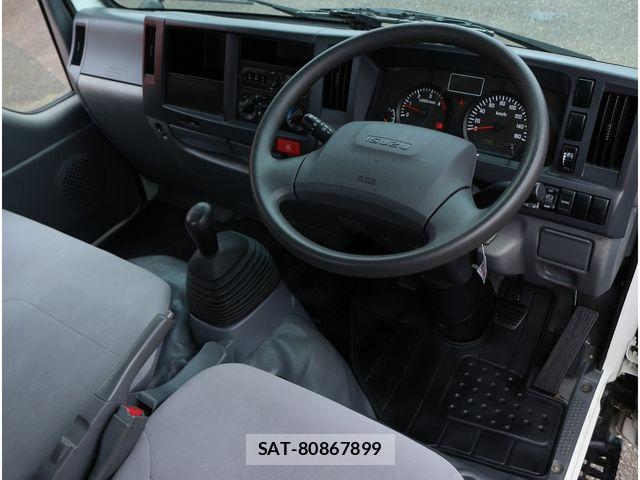 Isuzu ELF TRUCK 2017-08 8883561-1