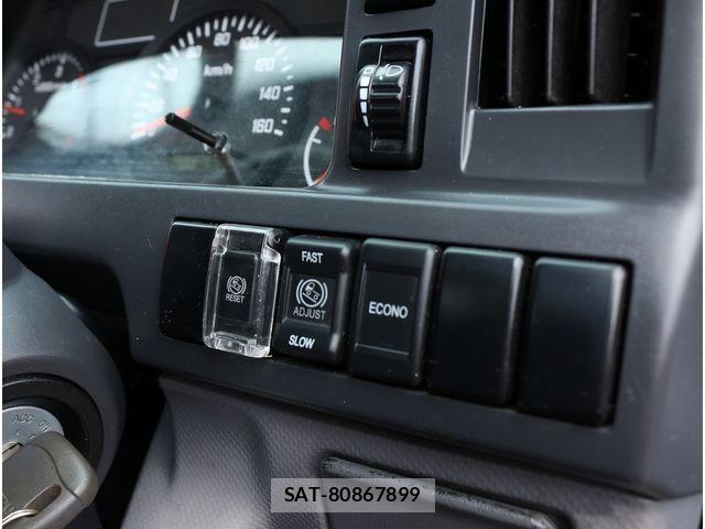Isuzu ELF TRUCK 2017-08 8883561-26