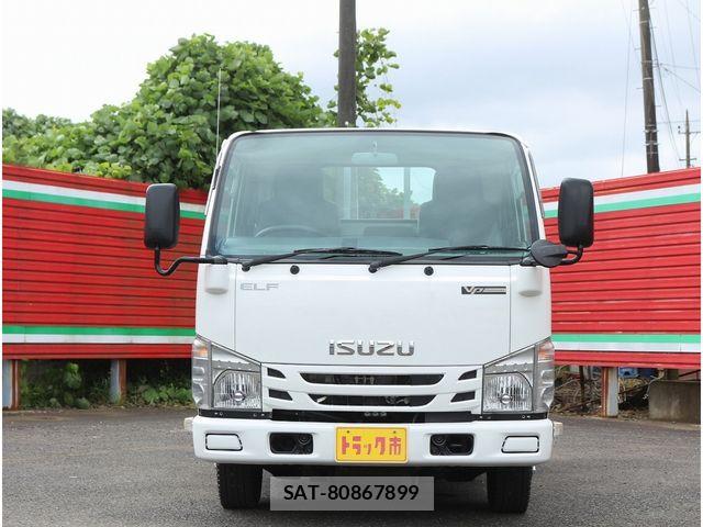 Isuzu ELF TRUCK 2017-08 8883561-3
