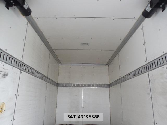 Isuzu ELF TRUCK 2012-06 8883575-9