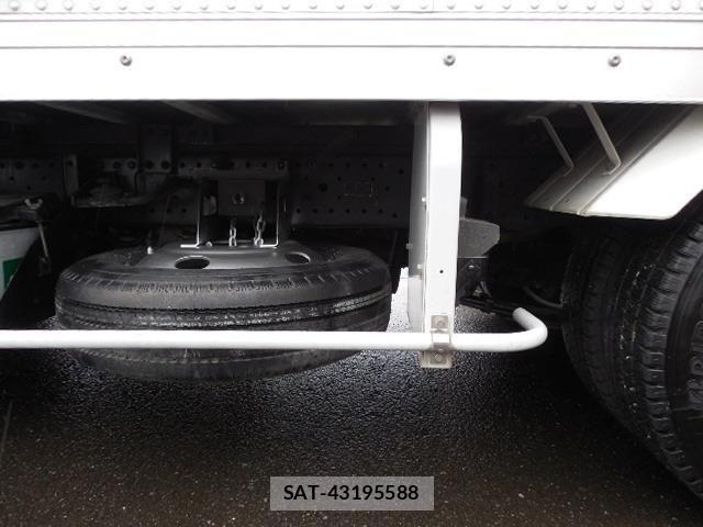 Isuzu ELF TRUCK 2012-06 8883575-14