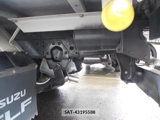 Isuzu ELF TRUCK 2012-06 8883575-15