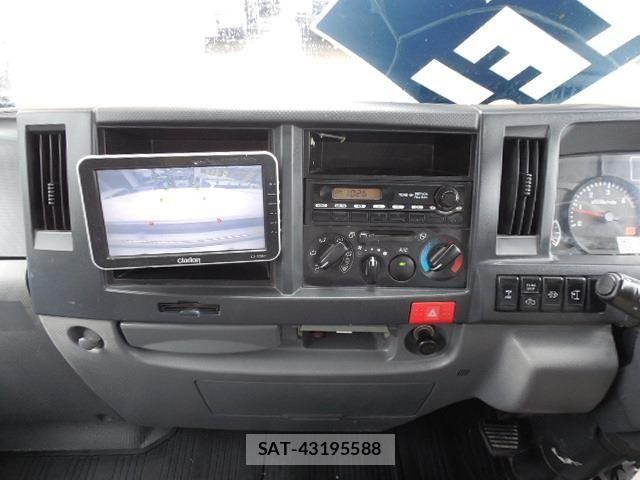 Isuzu ELF TRUCK 2012-06 8883575-23