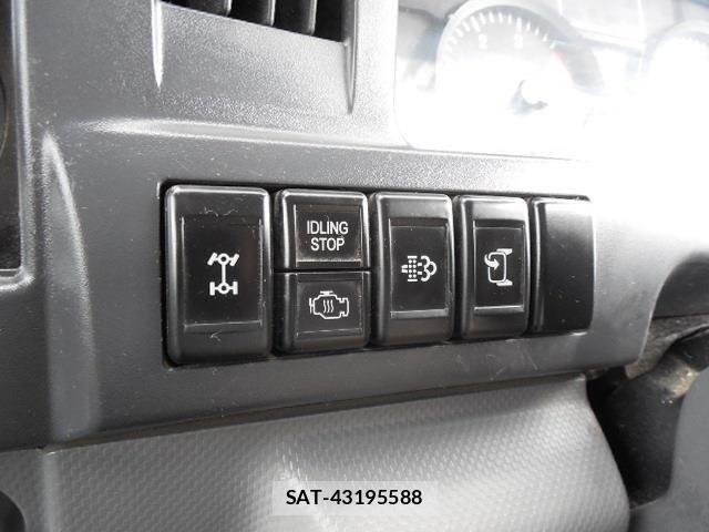 Isuzu ELF TRUCK 2012-06 8883575-25