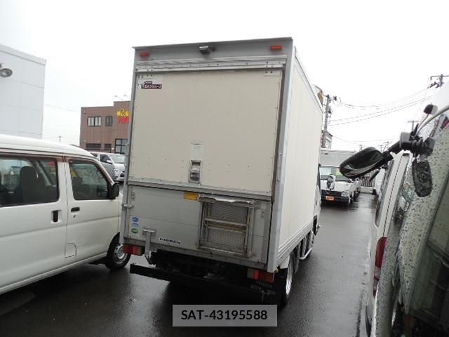 Isuzu ELF TRUCK 2012-06 8883575-3