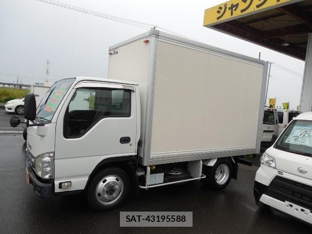 Isuzu ELF TRUCK 2012-06 8883575-5