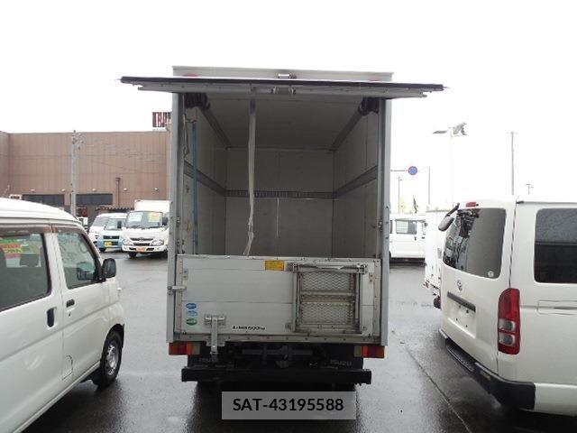 Isuzu ELF TRUCK 2012-06 8883575-6