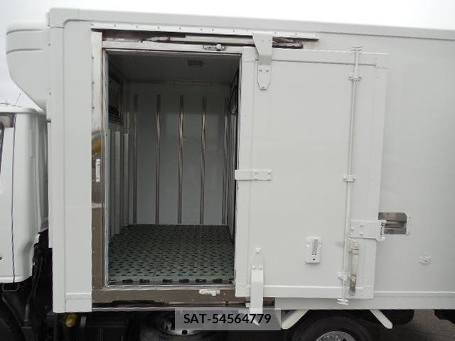 Isuzu ELF TRUCK 2014-04 8883571-9