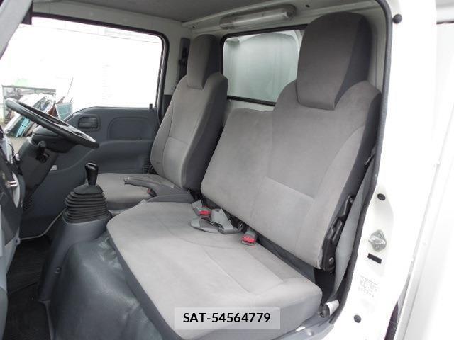 Isuzu ELF TRUCK 2014-04 8883571-19