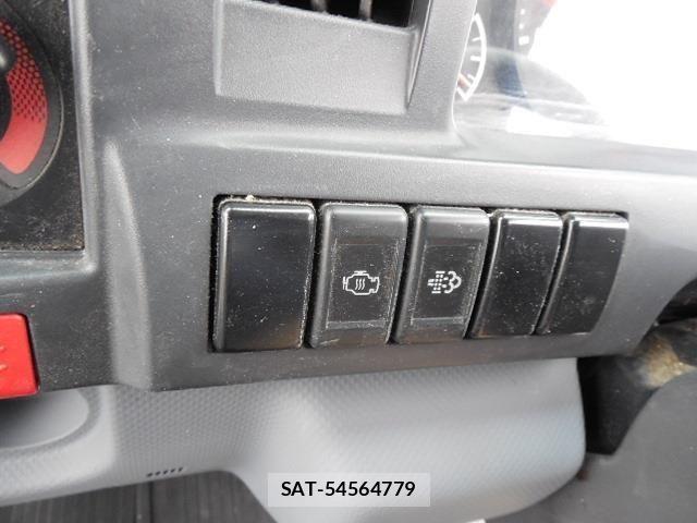 Isuzu ELF TRUCK 2014-04 8883571-26